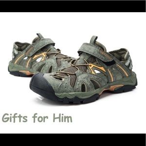 New Men’s Clorts Closed Toe Outdoor Athletic Sandal!